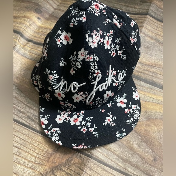 H&M Other - No Fake Hat